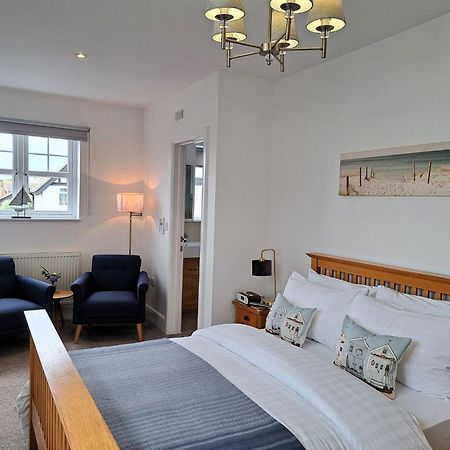 קלקטון און סי Viva Guest House חדר תמונה